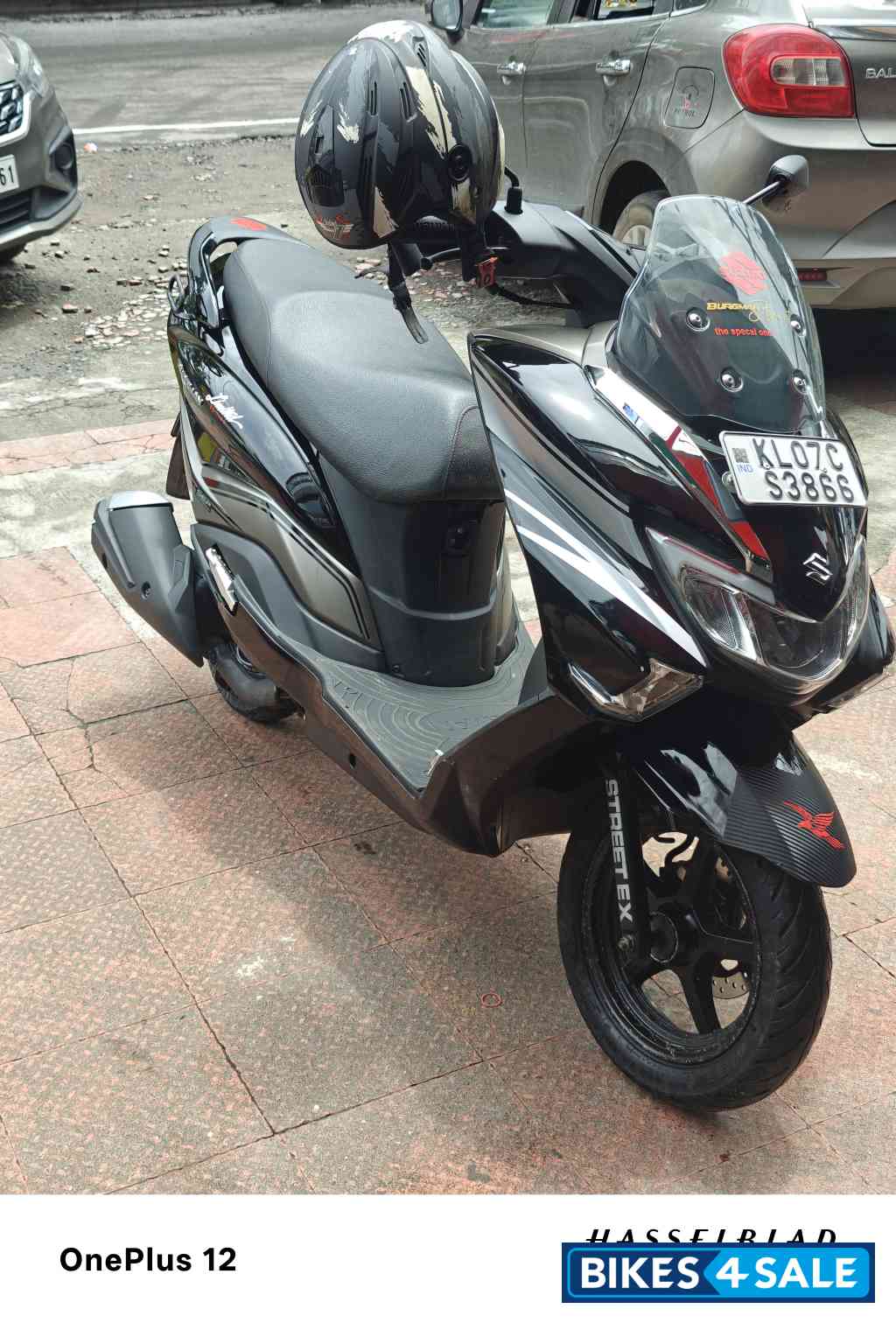 Black Suzuki Burgman Street EX Black Suzuki Burgman Street EX