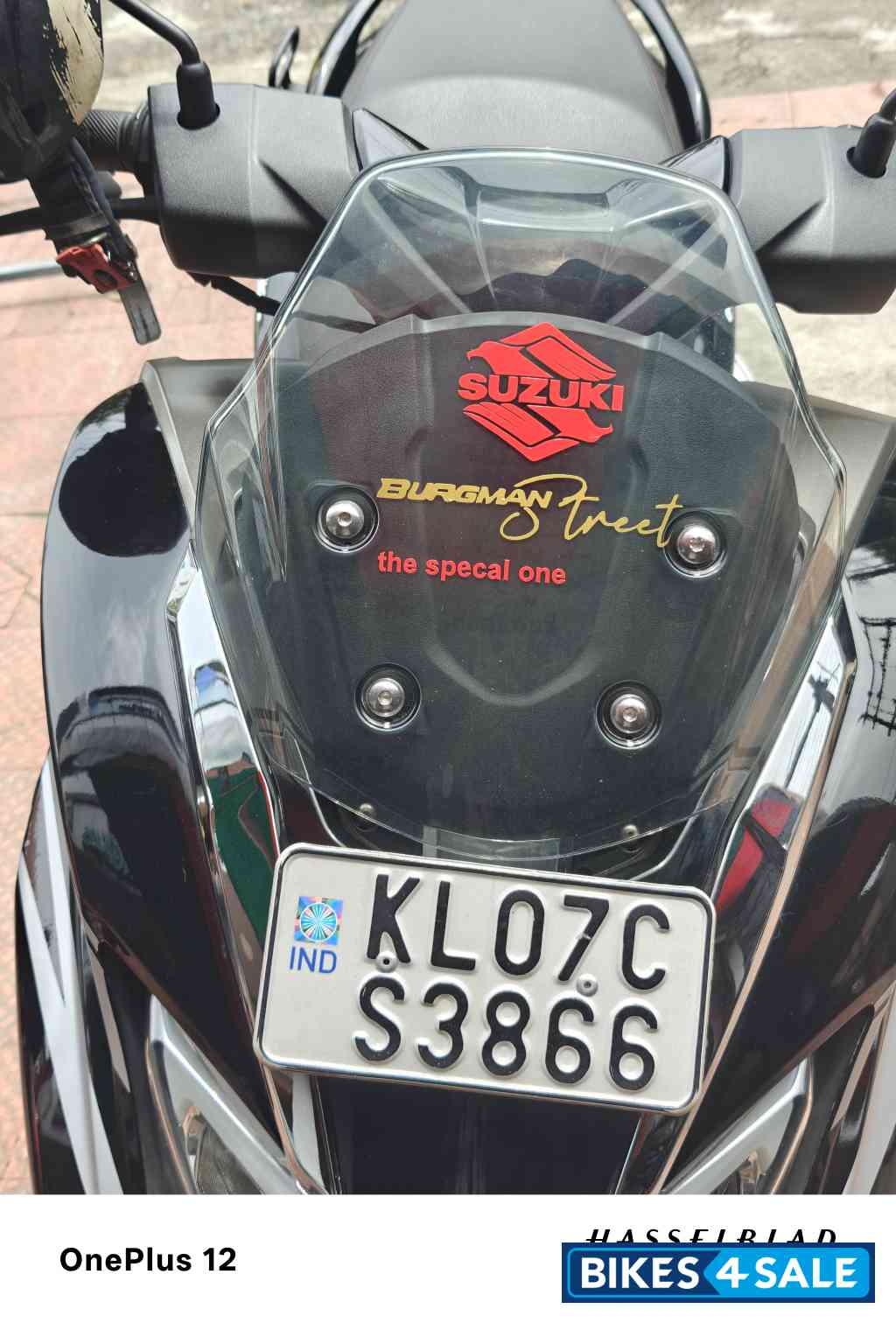 Black Suzuki Burgman Street EX Black Suzuki Burgman Street EX