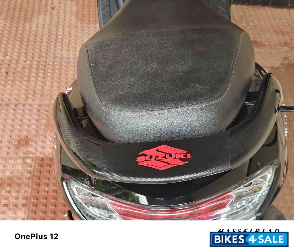 Black Suzuki Burgman Street EX Black Suzuki Burgman Street EX