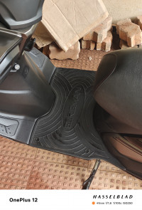 Black Suzuki Burgman Street EX