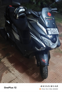 Black Suzuki Burgman Street EX