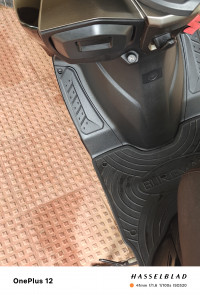 Black Suzuki Burgman Street EX