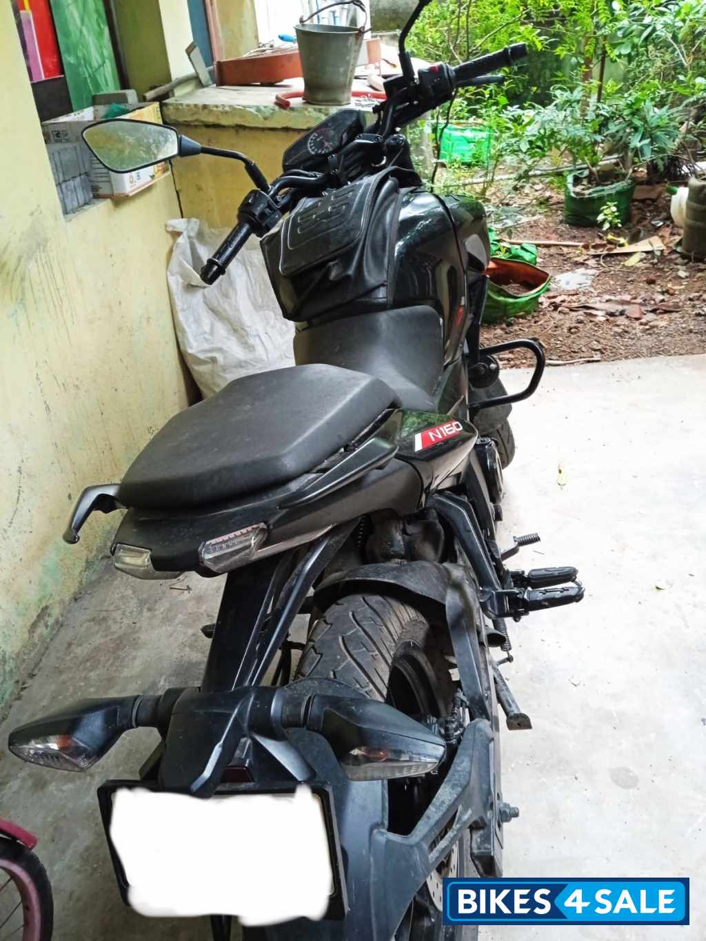 Black Bajaj Pulsar N160 Dual Channel ABS Black Bajaj Pulsar N160 Dual Channel ABS
