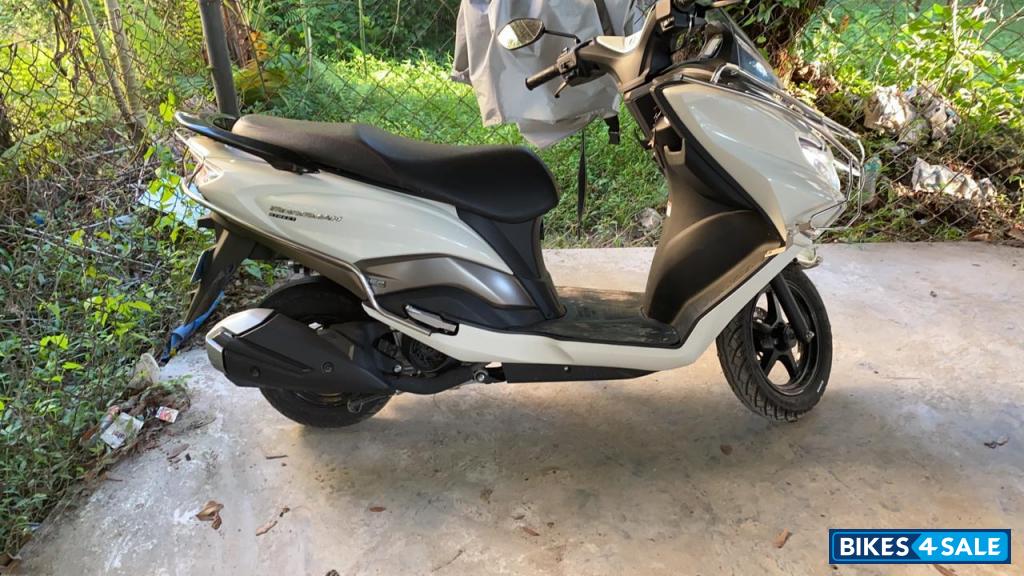 Suzuki Burgman Street