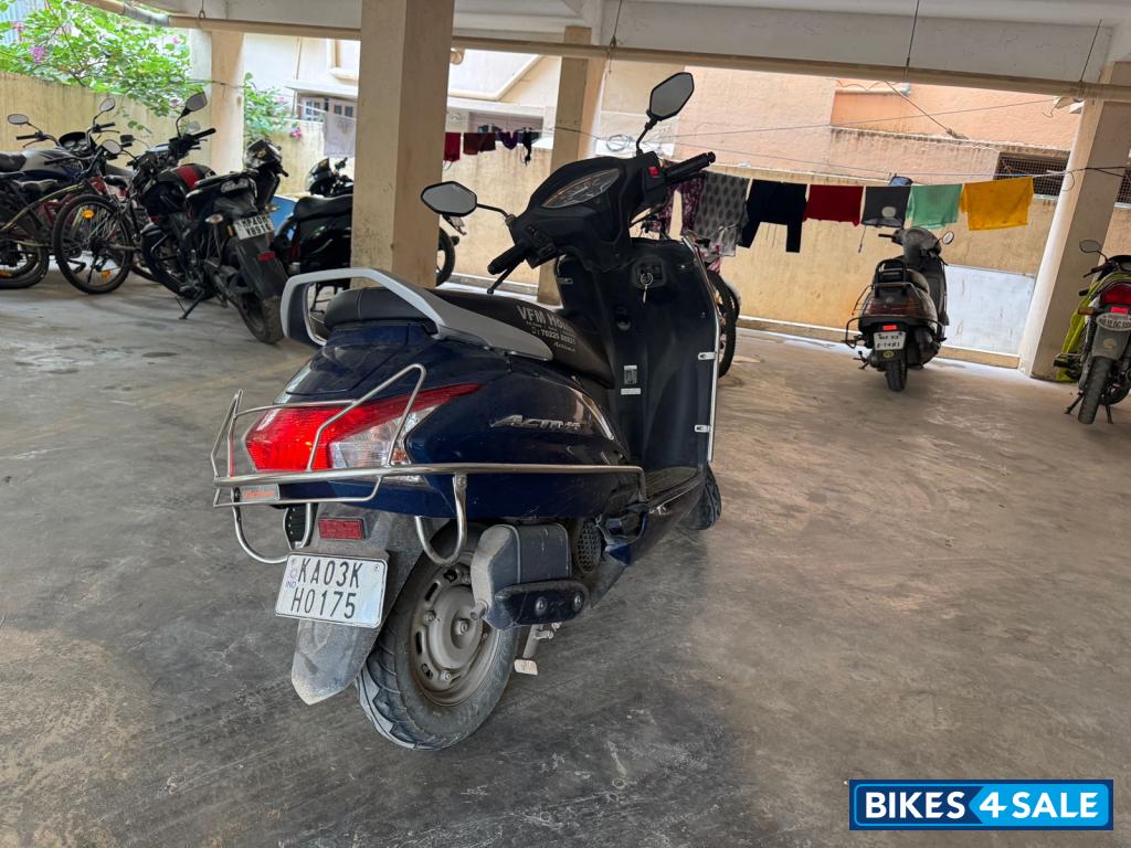 Blue Honda Activa 6G Dlx