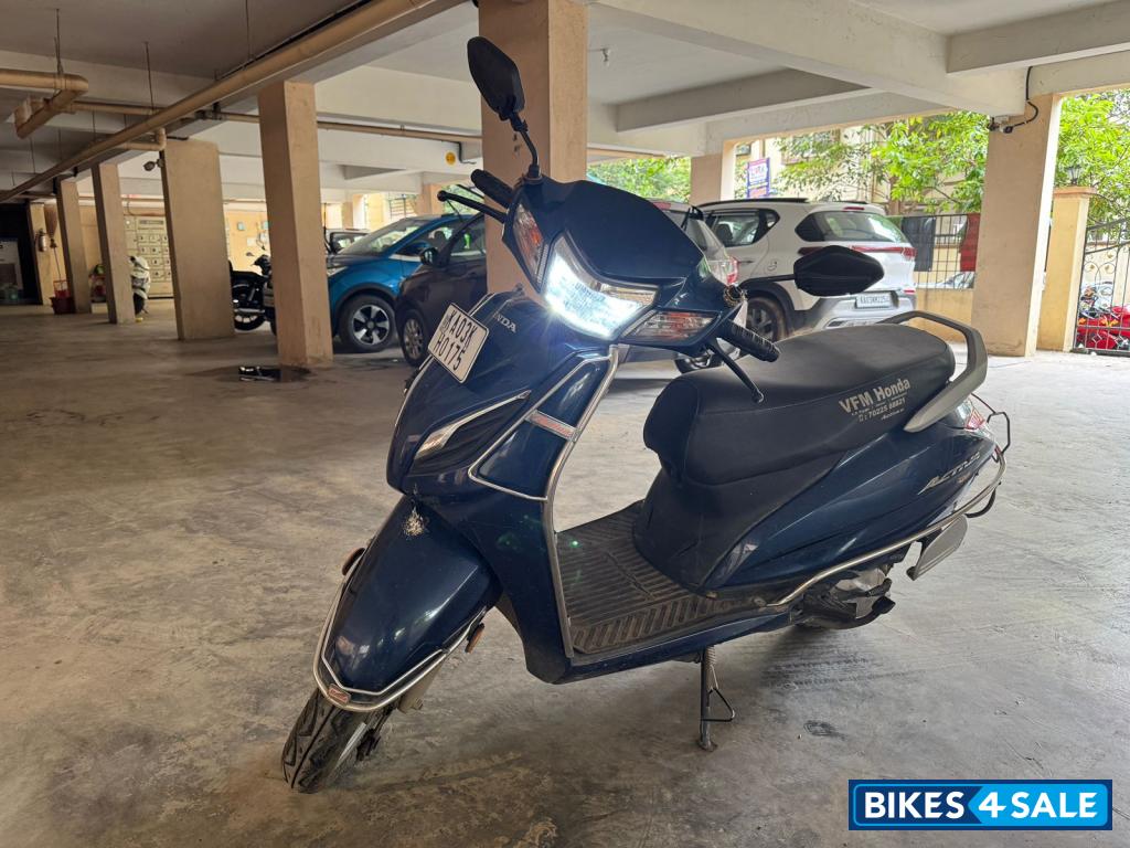 Blue Honda Activa 6G Dlx