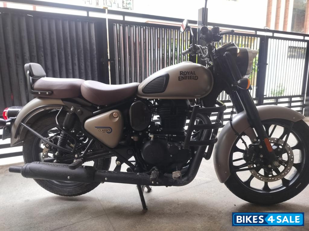 Dark Gunmental Royal Enfield Classic 350 2021