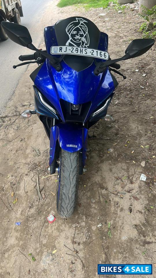 Yamaha R15 V4