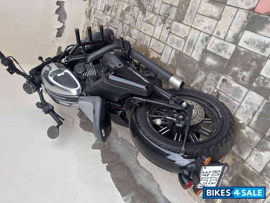 Black Jawa 42 Bobber Black Mirror