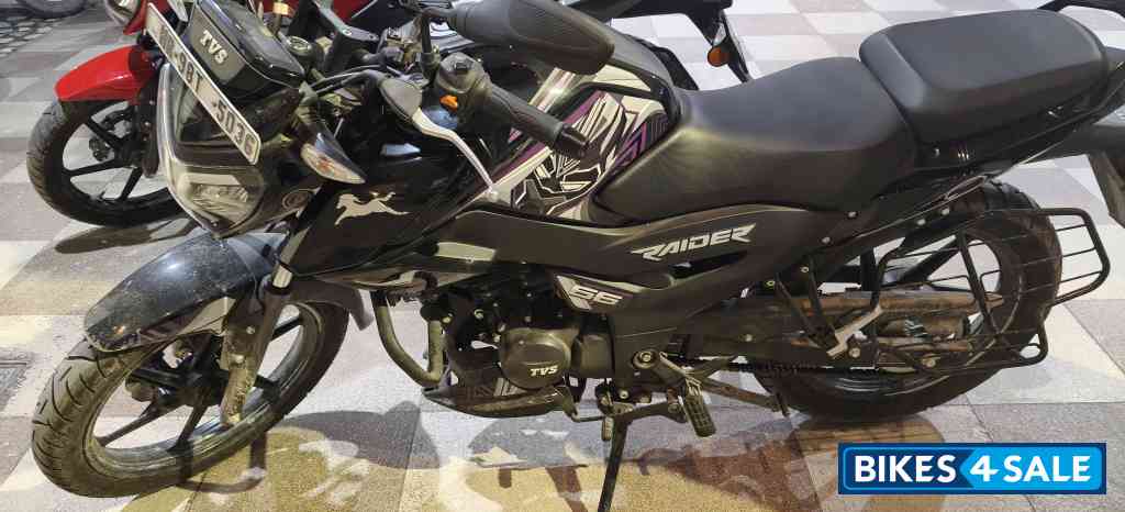 TVS Raider 125 Marvel Super Squad Edition