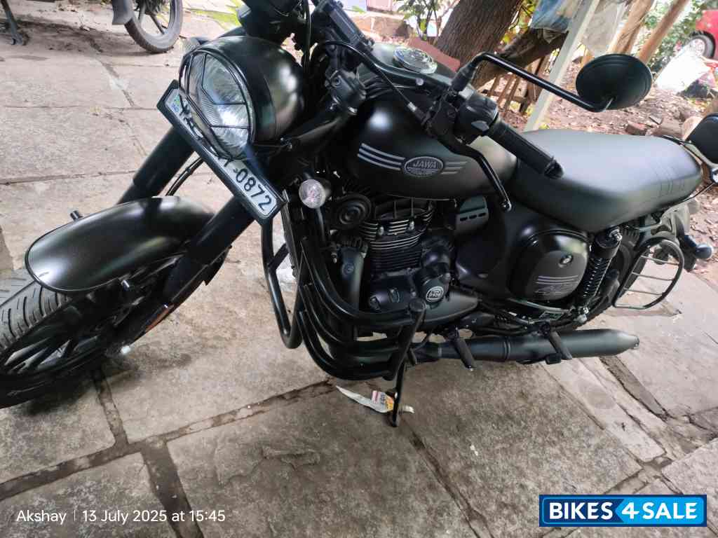 Jawa 42 Dual Channel ABS AllStar Black