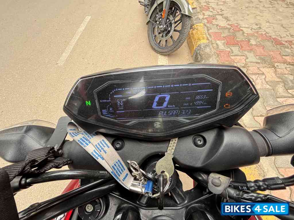 Red Bajaj Pulsar N150