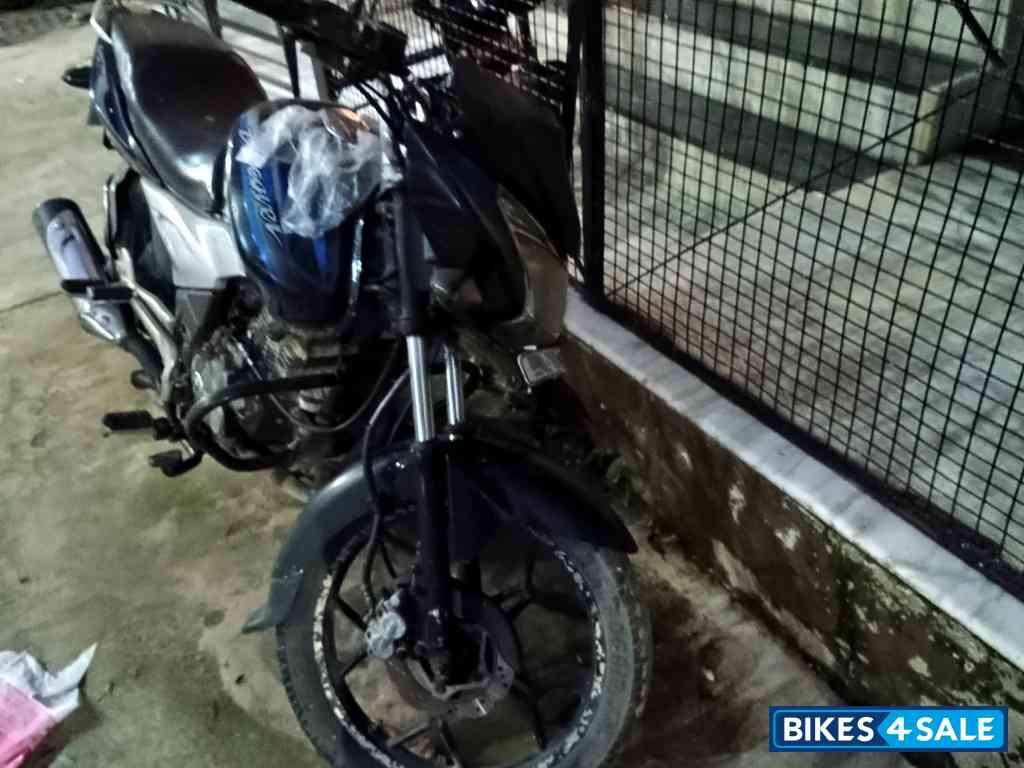 Bajaj Discover 125 ST
