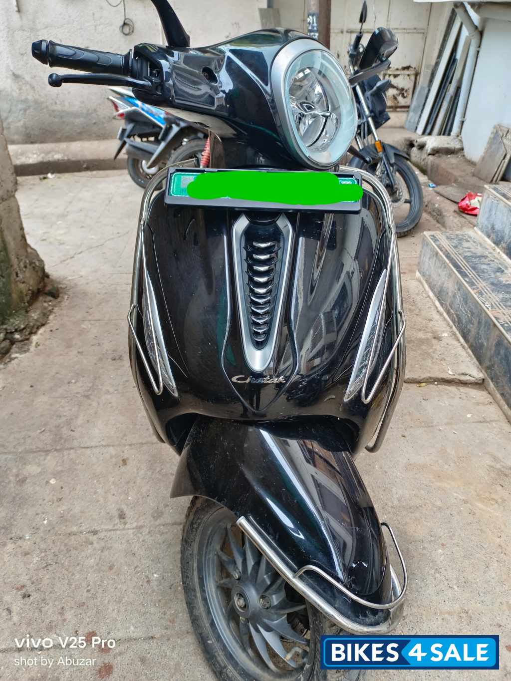 Bajaj Chetak Premium 2023 Edition
