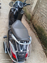 Bajaj Chetak Premium 2023 Edition