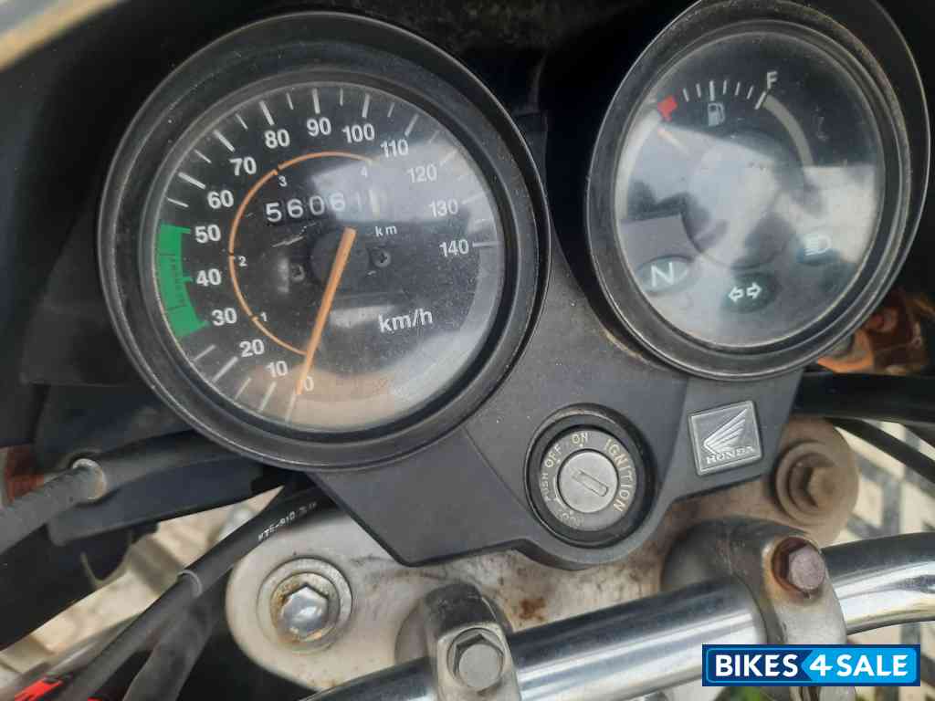 Black Honda Shine 125