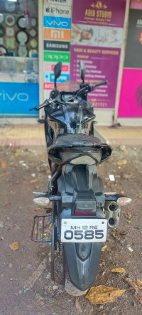 Black Suzuki Gixxer SF