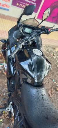 Black Suzuki Gixxer SF