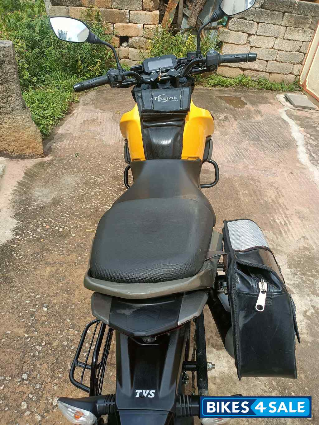 Yellow TVS Raider Split Seat