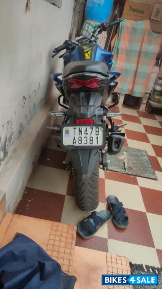 Blue Honda Hornet 2.0