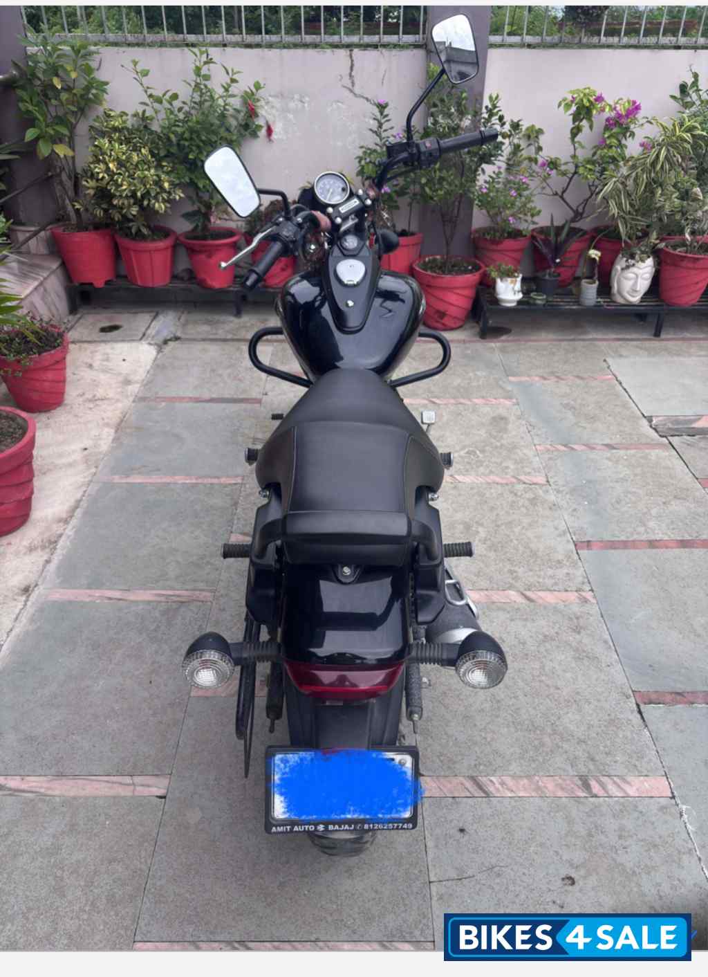 Black Bajaj Avenger Street 160 BS6