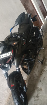 Black Bajaj Pulsar N160 Dual Channel ABS