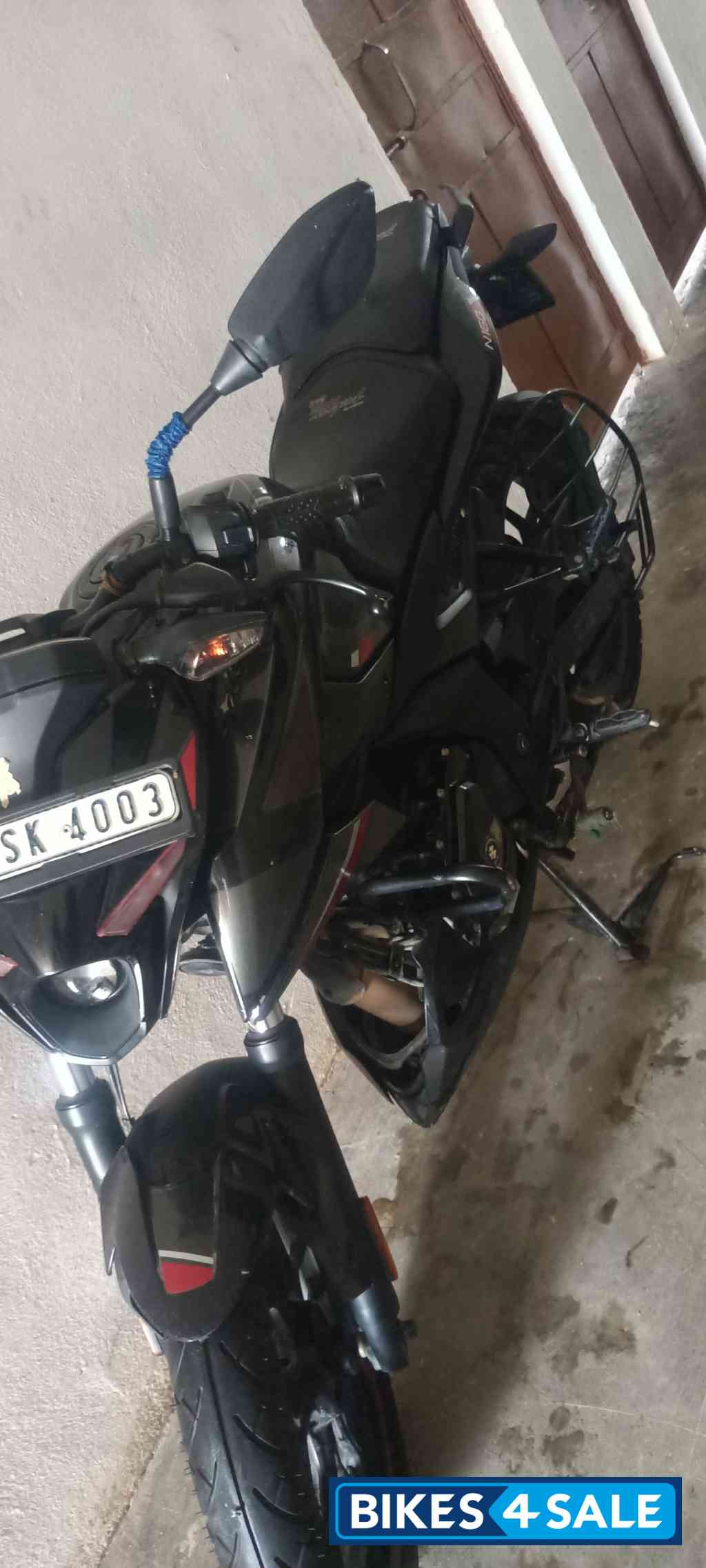 Black Bajaj Pulsar N160 Dual Channel ABS