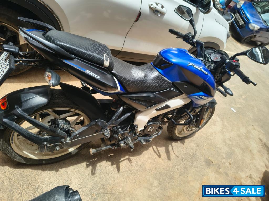 Blue & White Bajaj Pulsar NS 200 BS6