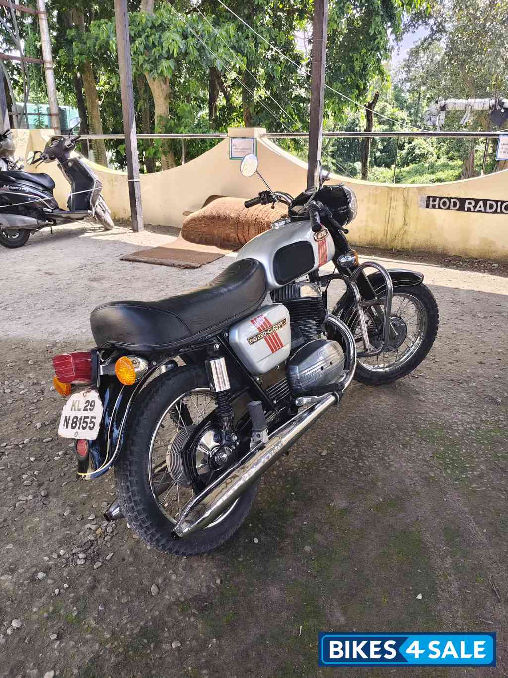 Ideal Jawa Yezdi Classic Ideal Jawa Yezdi Classic