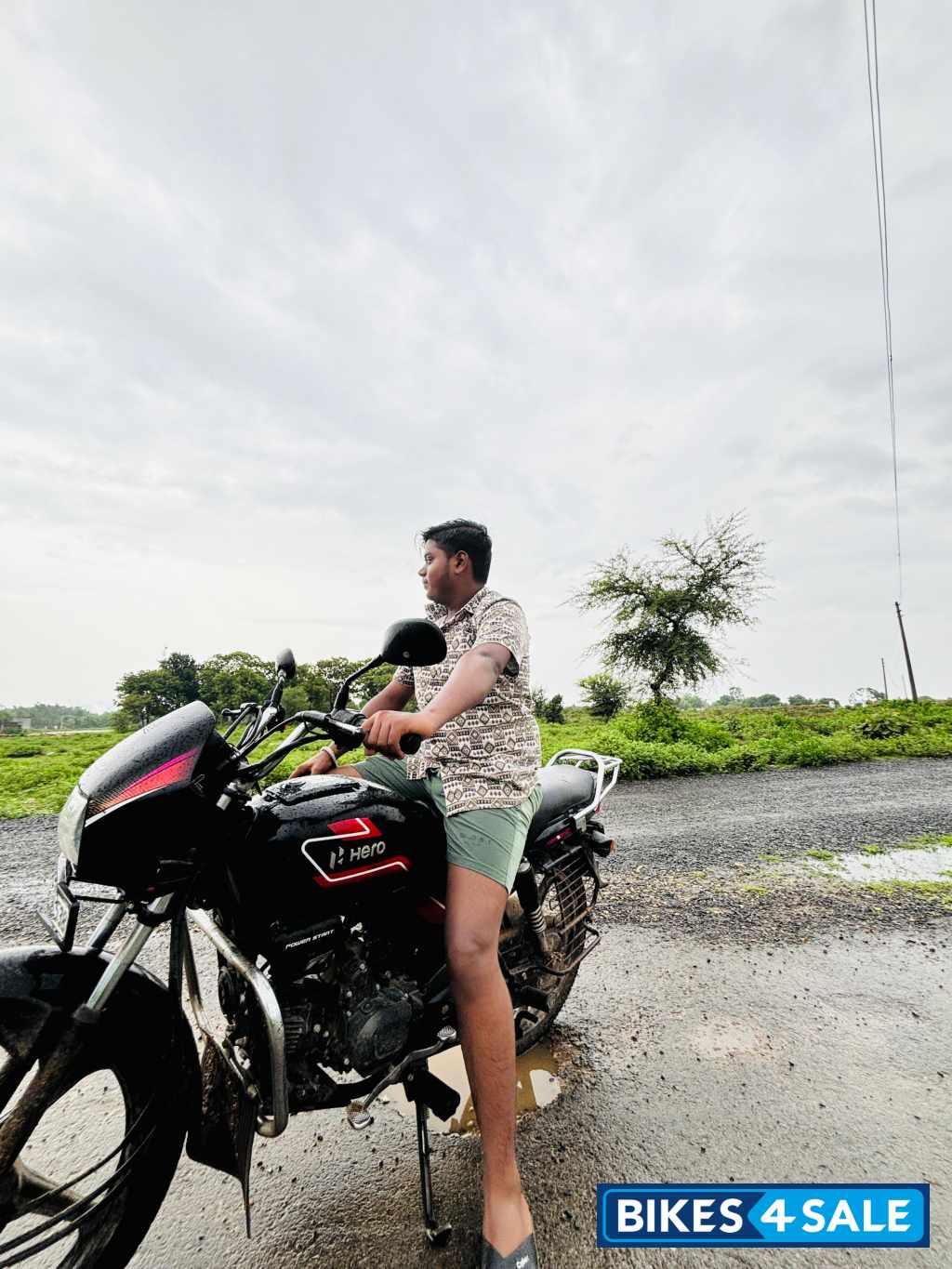 Hero Splendor Plus i3s Black and Accent