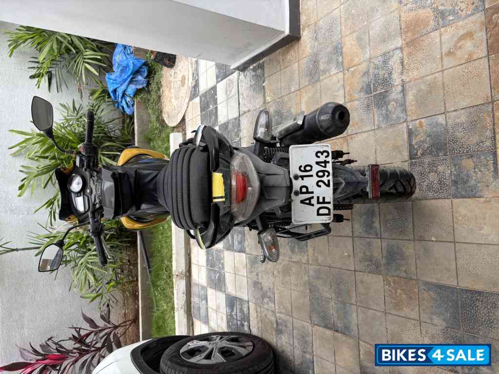 Yellow Black TVS Apache RTR 160