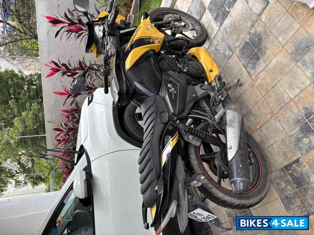 Yellow Black TVS Apache RTR 160