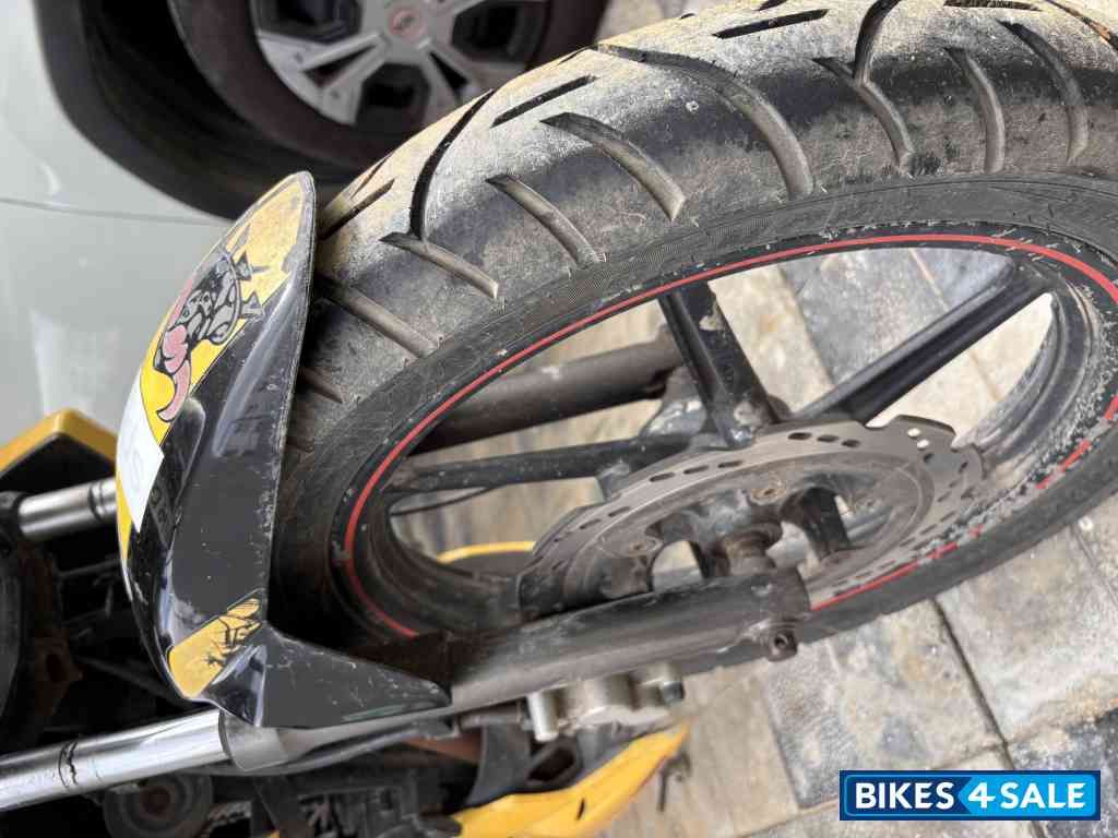 Yellow Black TVS Apache RTR 160