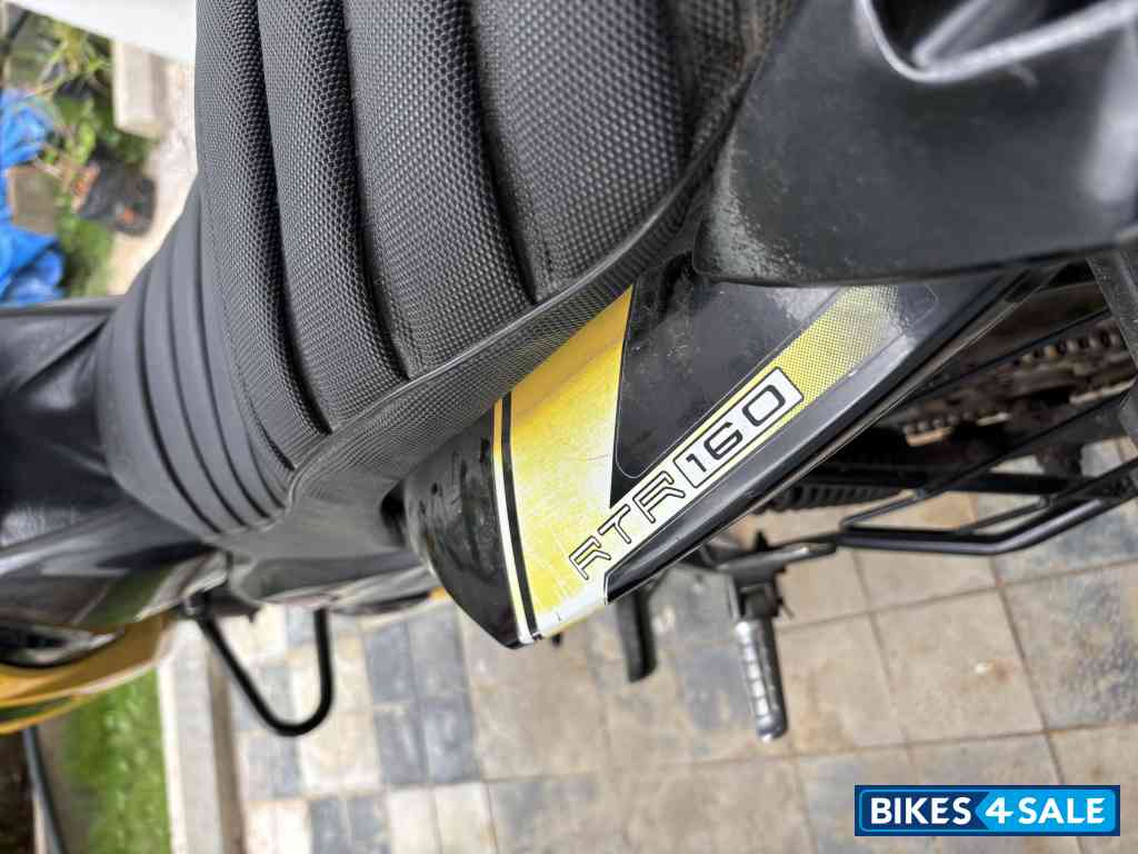 Yellow Black TVS Apache RTR 160