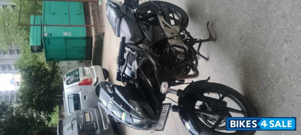 Bajaj Pulsar 220 DTSi