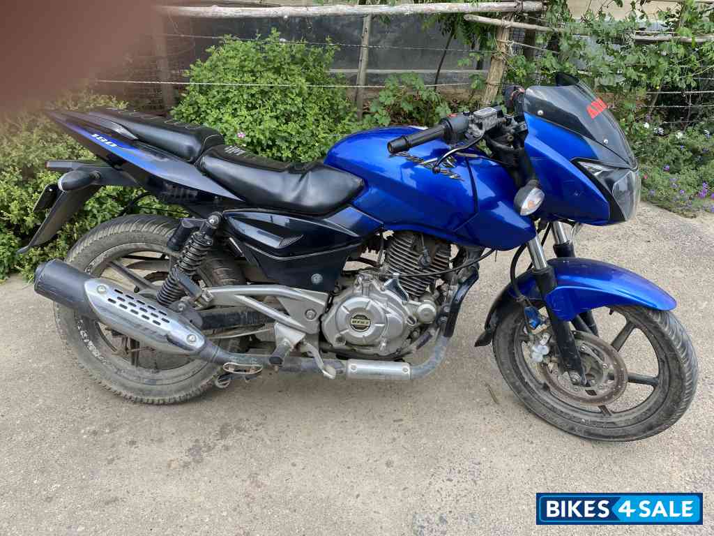 Black N Blue Bajaj Pulsar 180