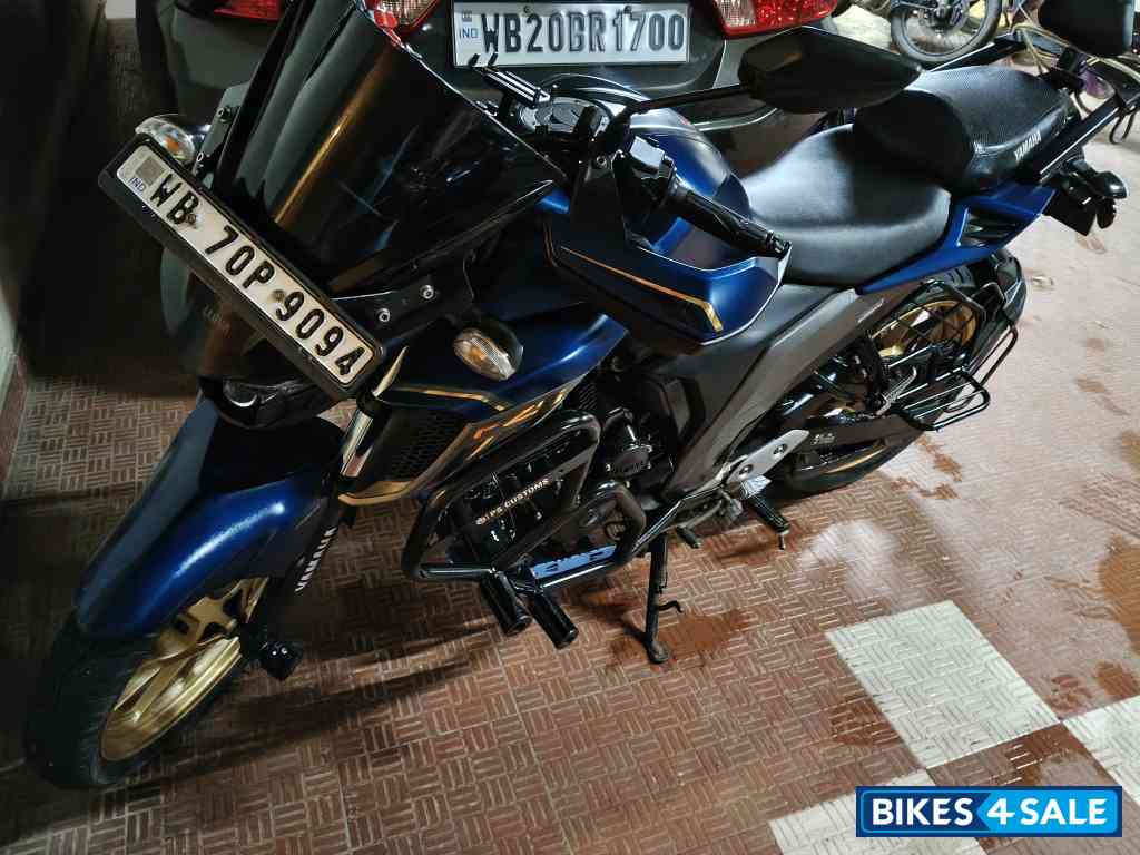Yamaha FZS 25