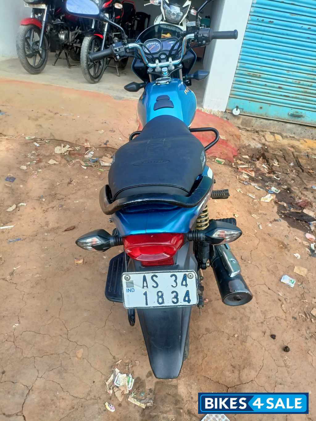 Blue Bajaj Platina 110