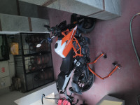 White & Orange KTM Duke 125
