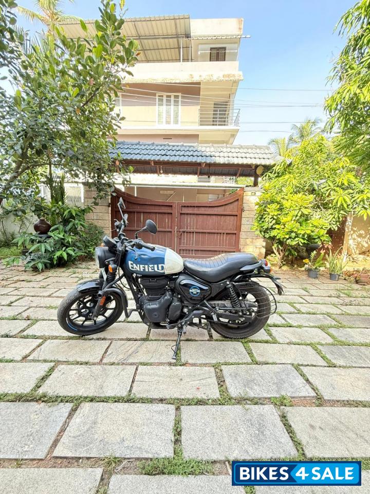 Blue Royal Enfield Hunter 350 Metro Blue Royal Enfield Hunter 350 Metro