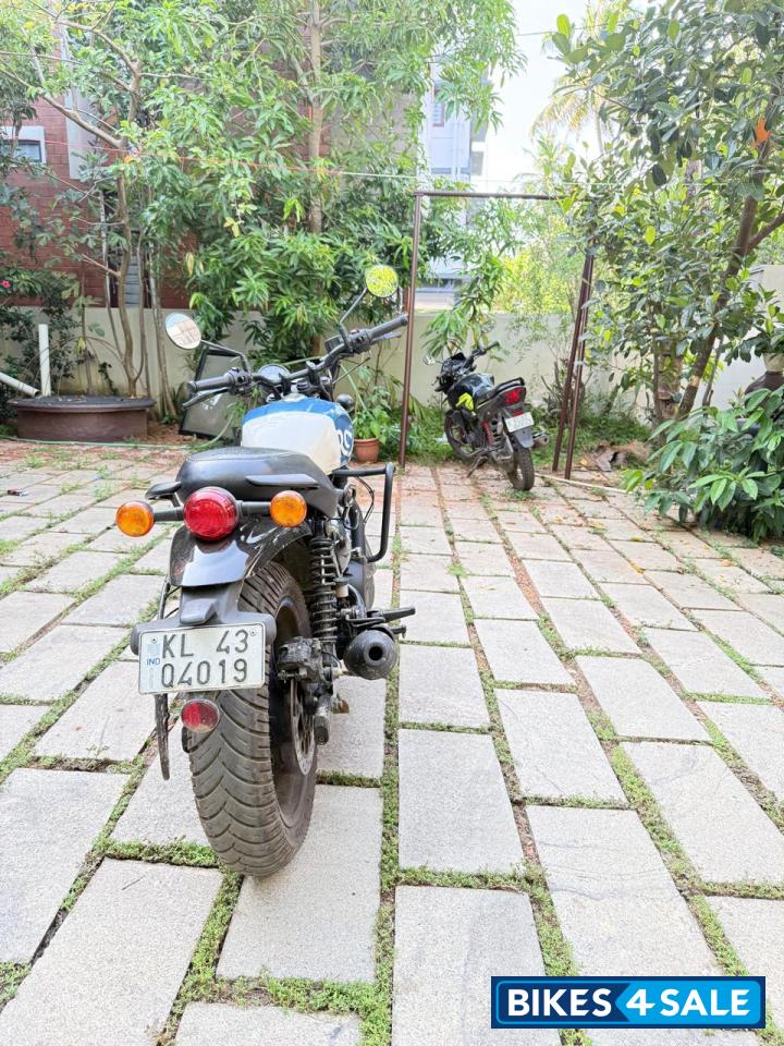 Blue Royal Enfield Hunter 350 Metro Blue Royal Enfield Hunter 350 Metro