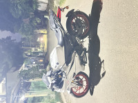 Intensity White Yamaha R15 V4