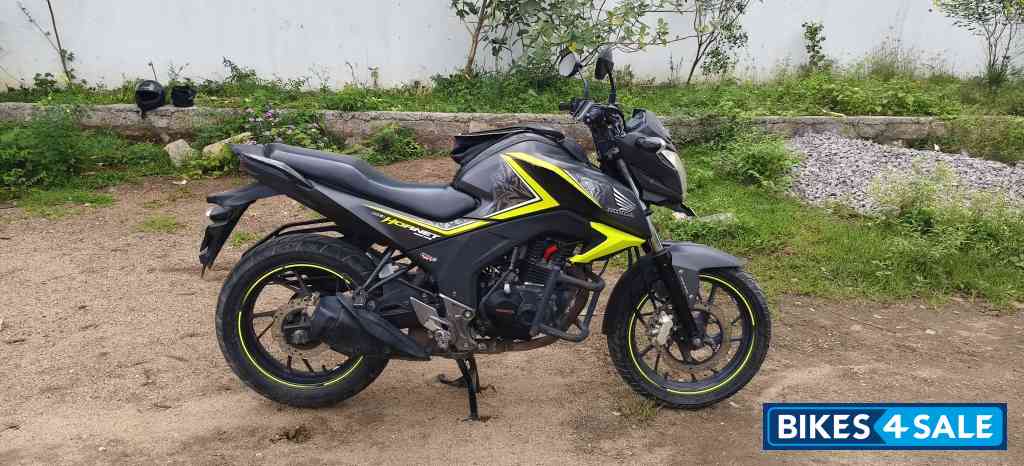 Mat Axis Grey Metlc Honda CB Hornet 160R Mat Axis Grey Metlc Honda CB Hornet 160R