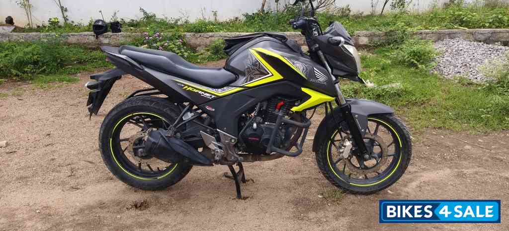 Mat Axis Grey Metlc Honda CB Hornet 160R Mat Axis Grey Metlc Honda CB Hornet 160R