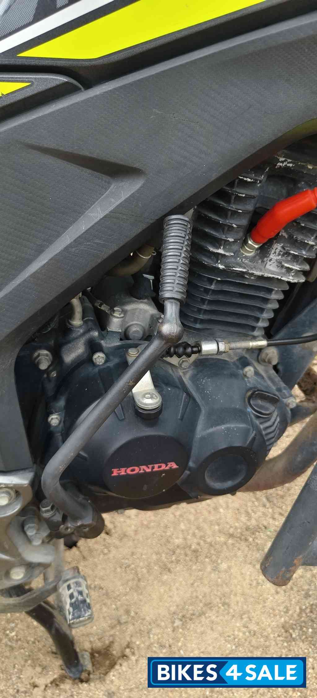 Mat Axis Grey Metlc Honda CB Hornet 160R Mat Axis Grey Metlc Honda CB Hornet 160R