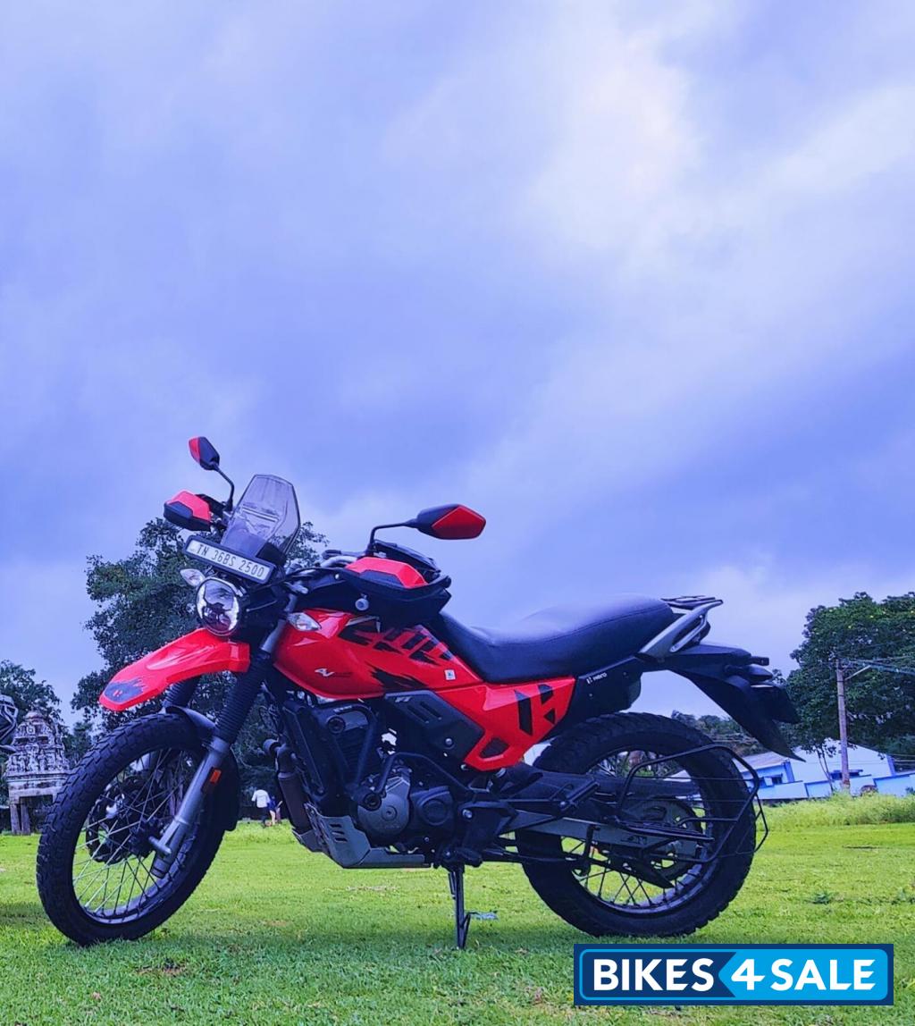 Sports Red And Bla Hero Xpulse 200 4V