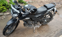 Black TVS Raider 125