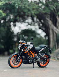 KTM Duke 390
