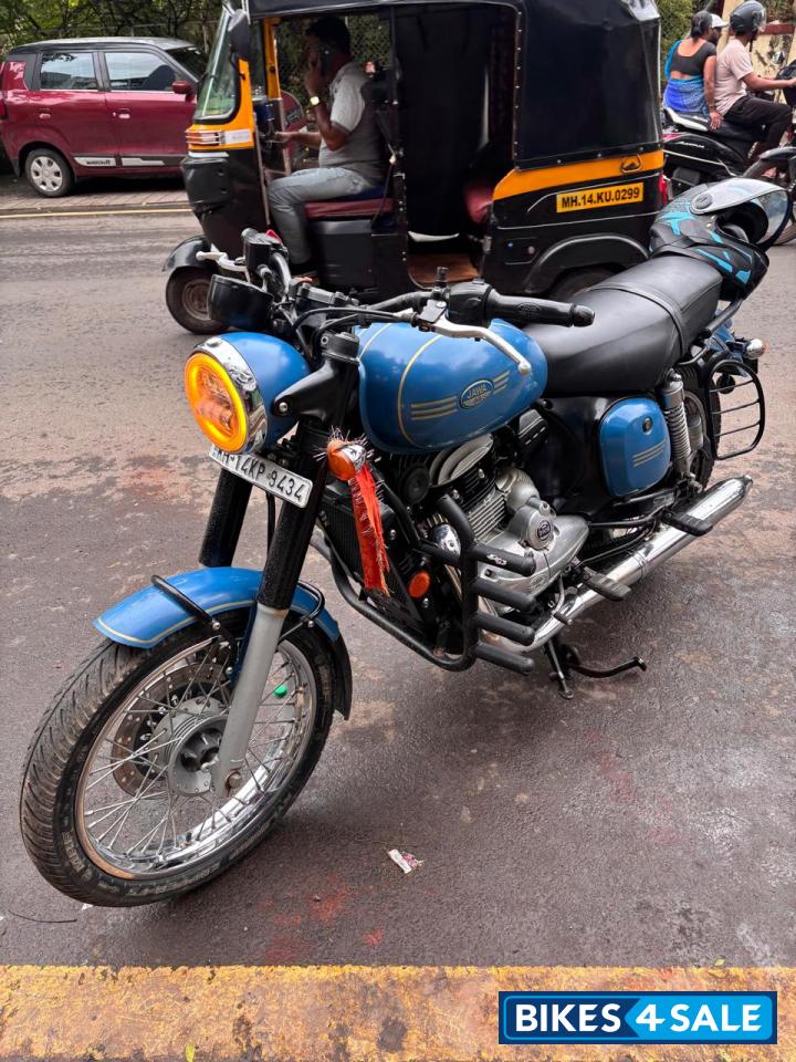 Jawa forty two BS6 Jawa forty two BS6