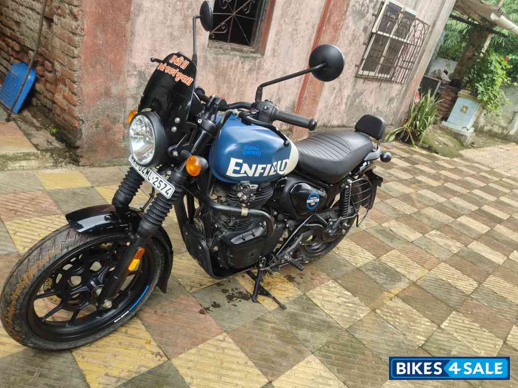 Rabel Blue Royal Enfield Hunter 350 2025